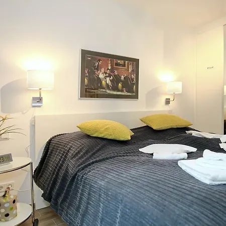 Daire Linden-palais 05 *